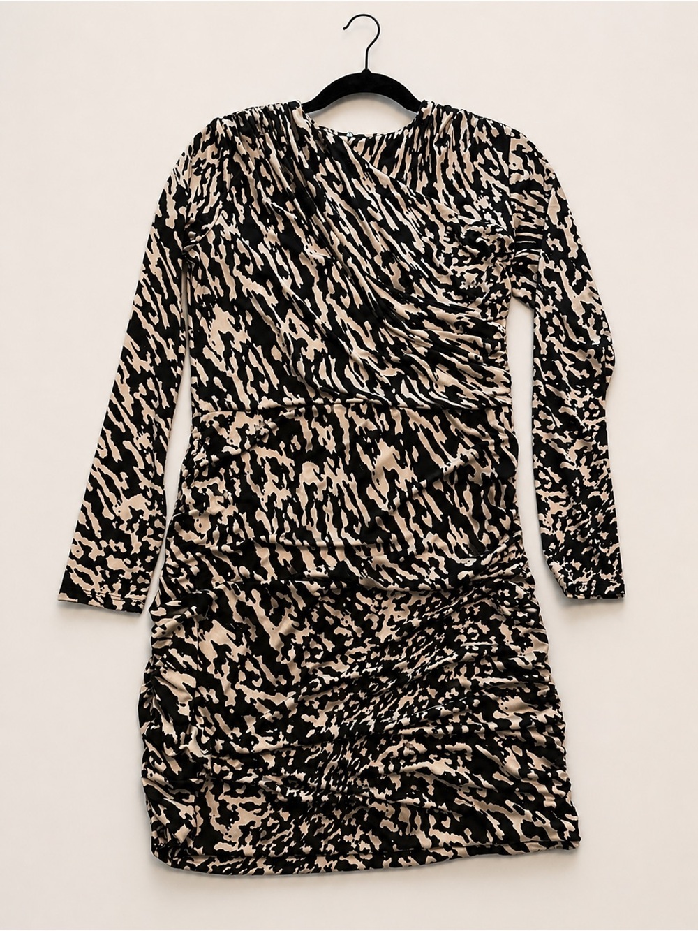 H&M Black and White Printed Ruched Long-Sleeve Mini Dress - Picture 2 of 3